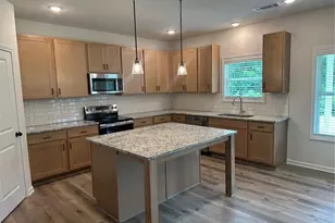 326 Rodeo Dr, Auburn, GA 30011 - Photo 4