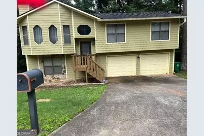 671 Pepperwood Trail, Stone Mountain, GA 30087 - Photo 1