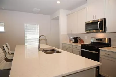 733 Gabby Point SW, Mableton, GA 30126 - Photo 2
