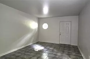 501 Pine Park St, Monroe, GA 30655 - Photo 2