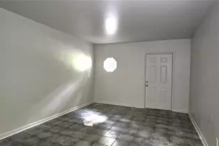 501 Pine Park St, Monroe, GA 30655 - Photo 2