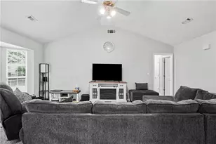 120 Landing Way, Griffin, GA 30223 - Photo 8