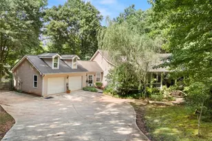 45 River Chase, Hoschton, GA 30548 - Photo 2