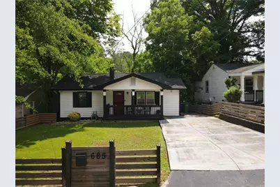 685 Cedar Avenue NW, Atlanta, GA 30318 - Photo 2