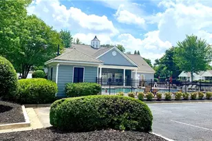 2335 Gateview Ct, Cumming, GA 30040 - Photo 2