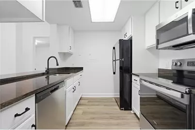 1280 W Peachtree Street NW #1412, Atlanta, GA 30309 - Photo 4