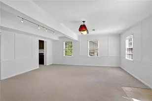 447 Cove Dr, Marietta, GA 30067 - Photo 8