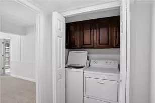 447 Cove Dr, Marietta, GA 30067 - Photo 10
