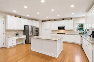 4470 Sandalwood Way, Cumming, GA 30041 - Photo 10