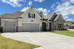 5512 Tullis Dr, Gainesville, GA 30507 - Photo 2