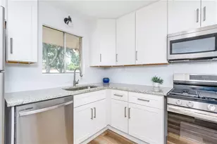 346 Carpenter Dr, Atlanta, GA 30328 - Photo 10