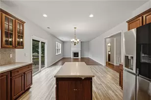 7295 Madison Cir, Union City, GA 30291 - Photo 12