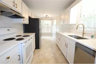 1359 Oakengate Drive, Stone Mountain, GA 30083 - Photo 6