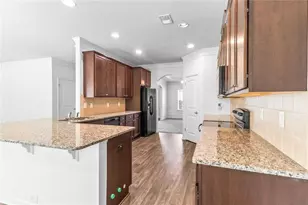 1061 Blind Brook Cir, Hoschton, GA 30548 - Photo 8