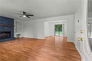 1833 Silver Leaf Dr SW, Marietta, GA 30008 - Photo 4