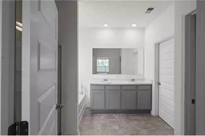 245 Canberra Way, Locust Grove, GA 30248 - Photo 10