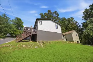 1756 Mary George Ave NW, Atlanta, GA 30318 - Photo 34
