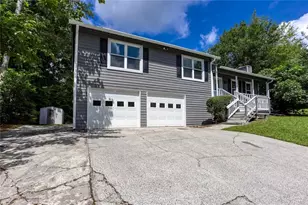 1093 Caprice Dr, Powder Springs, GA 30127 - Photo 4