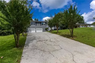 1093 Caprice Dr, Powder Springs, GA 30127 - Photo 1