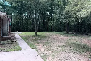 1131 S Deshon Rd, Lithonia, GA 30058 - Photo 22
