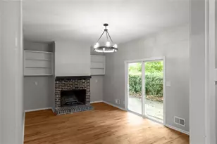 1020 Fairfield Ct NE, Marietta, GA 30068 - Photo 4