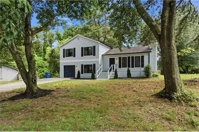 2857 Cherokee Cove, Stone Mountain, GA 30087 - Photo 2