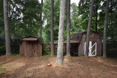 1288 Crescent Drive, Marietta, GA 30066 - Photo 6