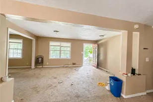 677 Bankshire Dr, Suwanee, GA 30024 - Photo 6