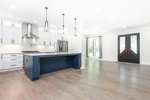 4056 Ashford Dunwoody Rd NE, Atlanta, GA 30319 - Photo 16