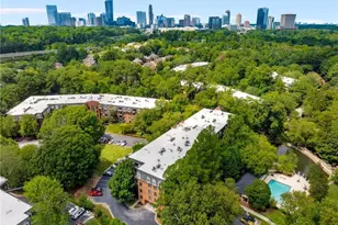 26202 Plantation Dr NE, Atlanta, GA 30324 - Photo 18