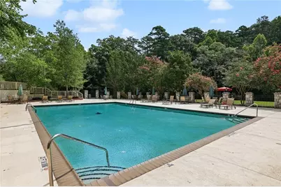 26202 Plantation Drive NE #202, Atlanta, GA 30324 - Photo 16