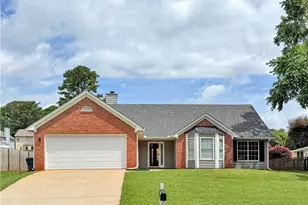 1435 Wheatfield Dr, Lawrenceville, GA 30043 - Photo 1