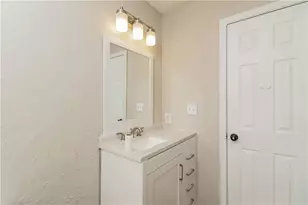 171 Country Meadows Ct, McDonough, GA 30252 - Photo 10
