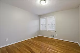 2010 Golden Ridge Cir, Cumming, GA 30040 - Photo 8