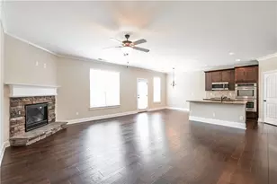 2901 Canyon Glen Way, Dacula, GA 30019 - Photo 4