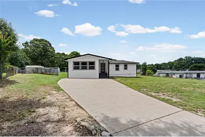 203 Hill Street, Auburn, GA 30011 - Photo 2