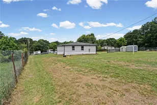 203 Hill St, Auburn, GA 30011 - Photo 28