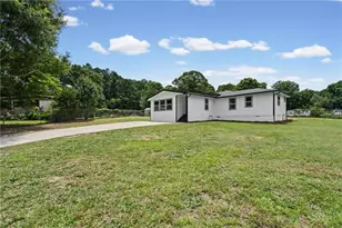 203 Hill St, Auburn, GA 30011 - Photo 24