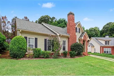 215 Pickets Row, Peachtree City, GA 30269 - Photo 2