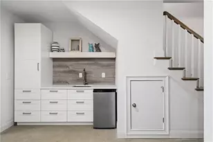 300 Banbury Crossing, Alpharetta, GA 30009 - Photo 32