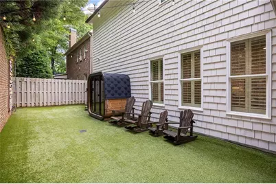 320 Valley Brook Way NE, Atlanta, GA 30342 - Photo 32
