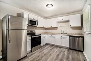 114 Howell Dr SW, Atlanta, GA 30331 - Photo 6