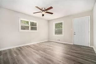 114 Howell Dr SW, Atlanta, GA 30331 - Photo 4