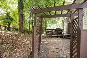 422 Woodstone W Dr, Marietta, GA 30068 - Photo 34