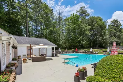 1586 Rice Square, Lithonia, GA 30058 - Photo 6