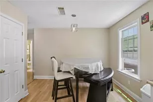 1586 Rice Square, Lithonia, GA 30058 - Photo 12