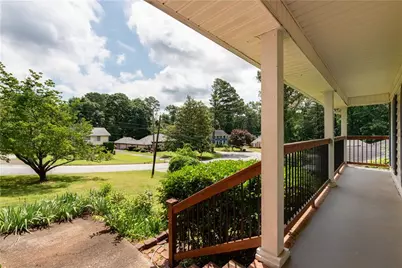 721 Dorsey Circle SW, Lilburn, GA 30047 - Photo 2