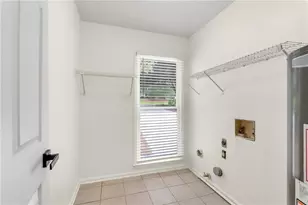 1025 Pine Grove Dr, Alpharetta, GA 30009 - Photo 20