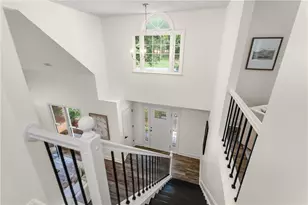 1025 Pine Grove Dr, Alpharetta, GA 30009 - Photo 22