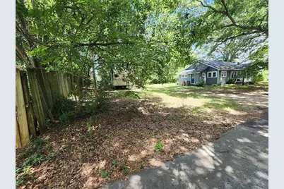 5308Is Tanner Street, Flowery Branch, GA 30542 - Photo 4